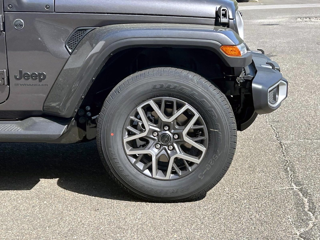 New 2026 Jeep Wrangler 4-DOOR SAHARA Sport Utility