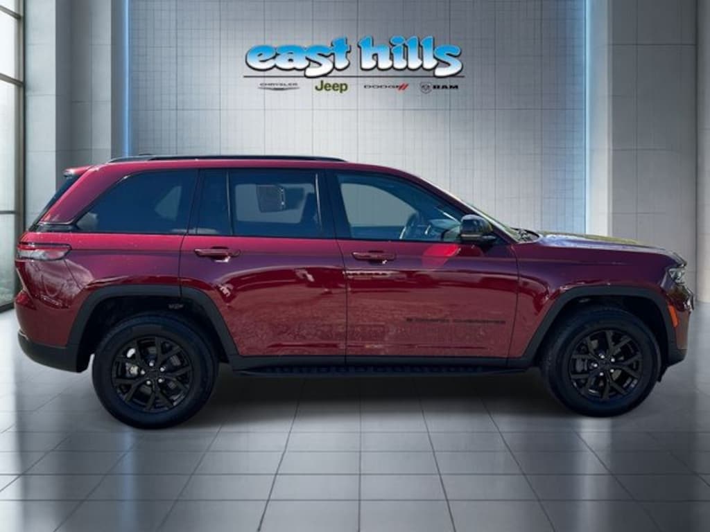 Certified 2024 Jeep Grand Cherokee Altitude SUV