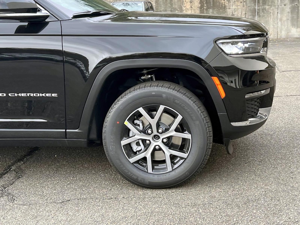New 2025 Jeep Grand Cherokee L LIMITED 4X4 Sport Utility