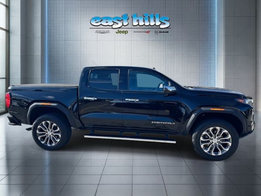 Used 2023 GMC Canyon Denali Truck Crew Cab