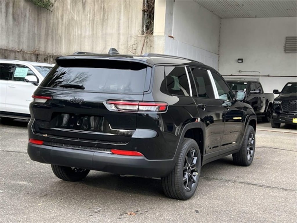 New 2025 Jeep Grand Cherokee L LIMITED 4X4 Sport Utility
