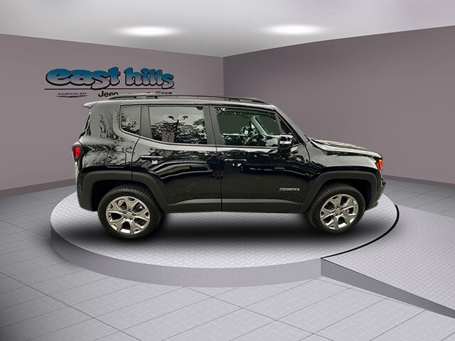2023 Jeep Renegade Limited photo 2