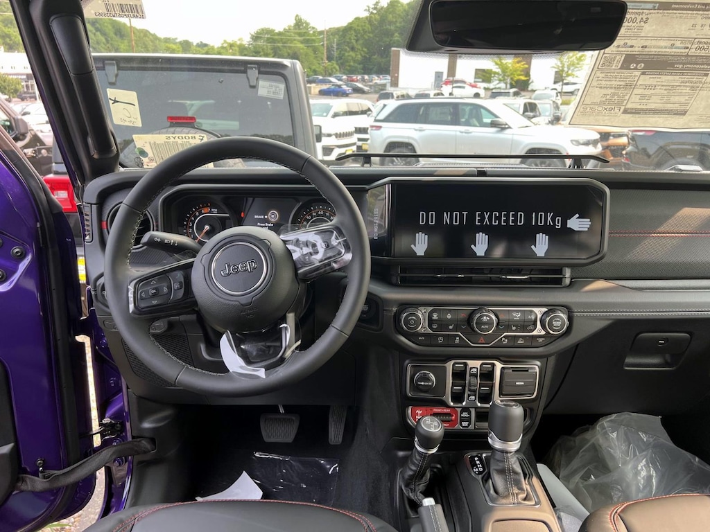 New 2026 Jeep Wrangler 4-DOOR RUBICON X Sport Utility