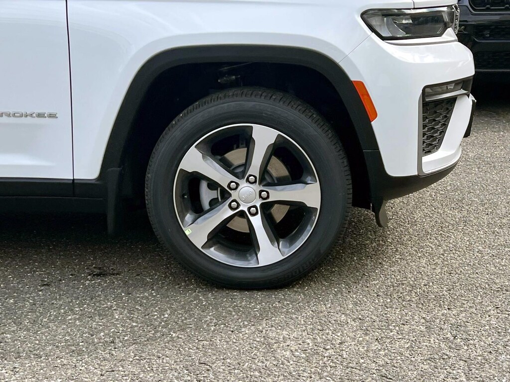 New 2026 Jeep Grand Cherokee Limited Sport Utility