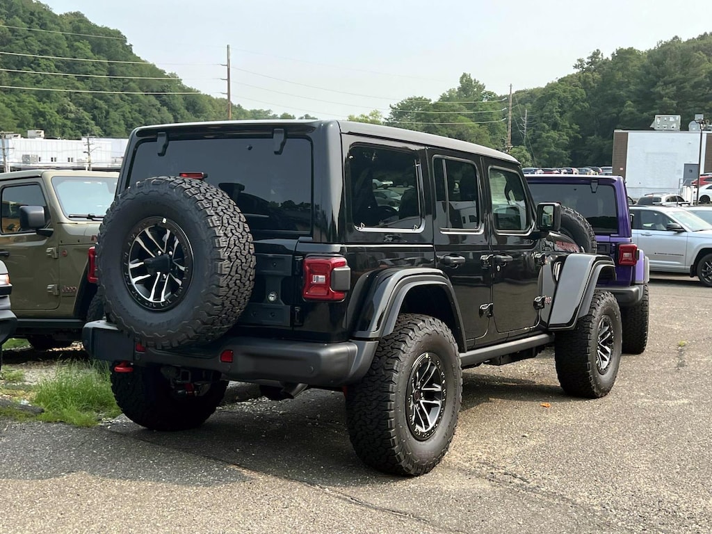 New 2026 Jeep Wrangler Rubicon X Sport Utility