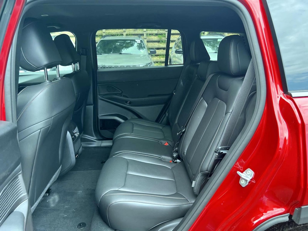 New 2026 Jeep Cherokee Limited Sport Utility