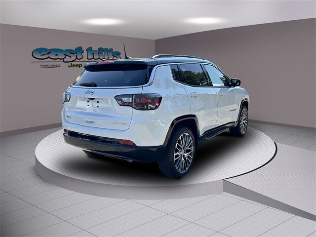 2022 Jeep Compass Limited photo 3