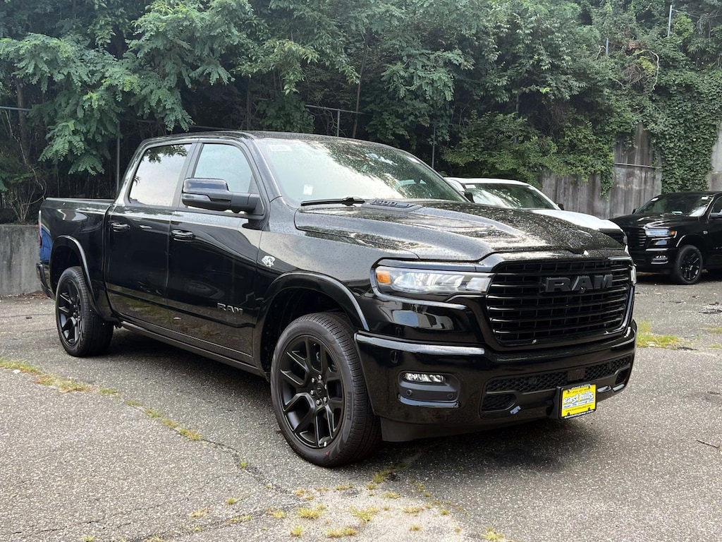 New 2026 Ram 1500 LARAMIE CREW CAB 4X4 5'7' BOX Pickup