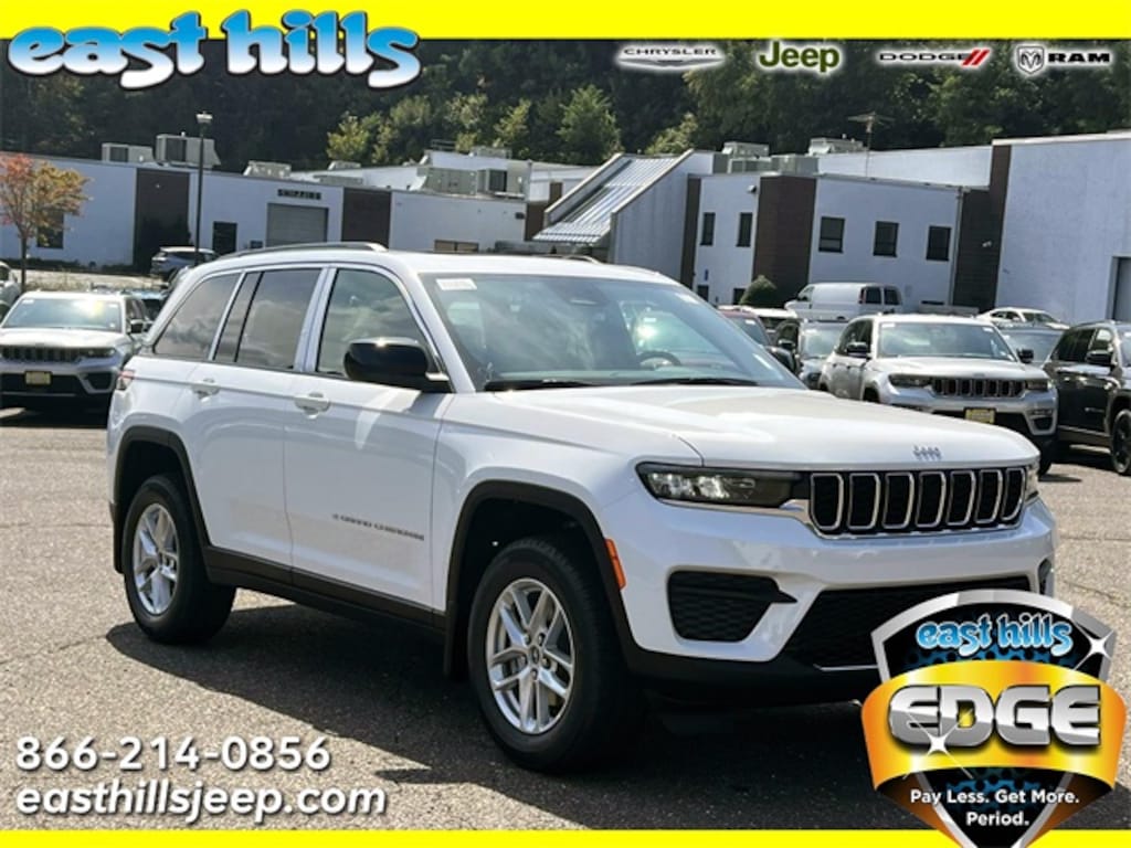 New 2025 Jeep Grand Cherokee LAREDO X 4X4 Sport Utility