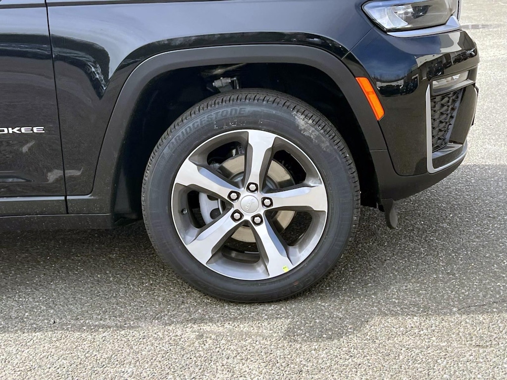 New 2026 Jeep Grand Cherokee Limited Sport Utility