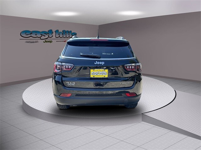 2025 Jeep Compass Limited photo 4