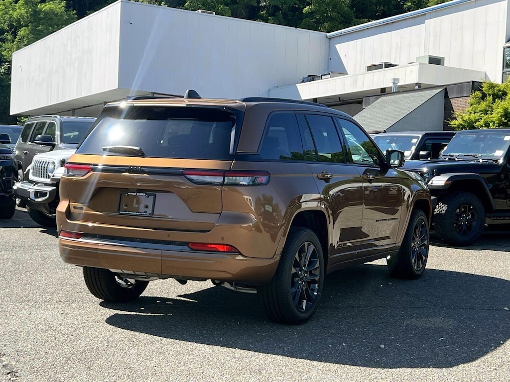 New 2026 Jeep Grand Cherokee LIMITED RESERVE 4X4 Sport Utility