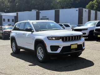 2025 Jeep Grand Cherokee LAREDO X 4X4 Sport Utility