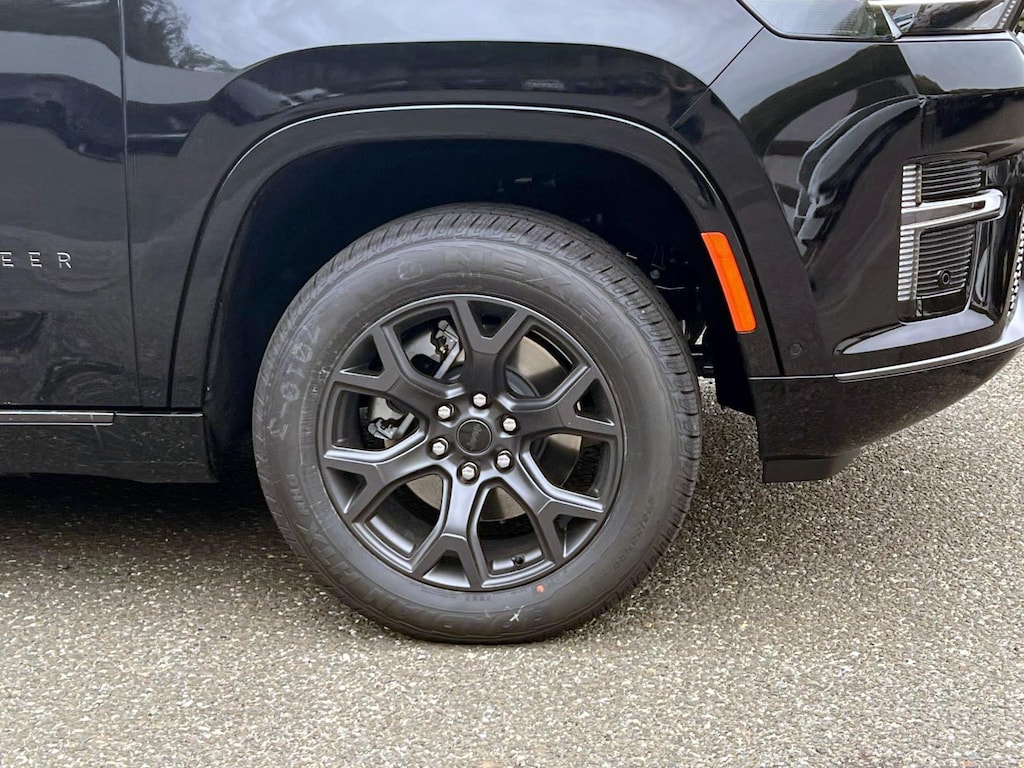 New 2026 Jeep Grand Wagoneer Limited Altitude Sport Utility