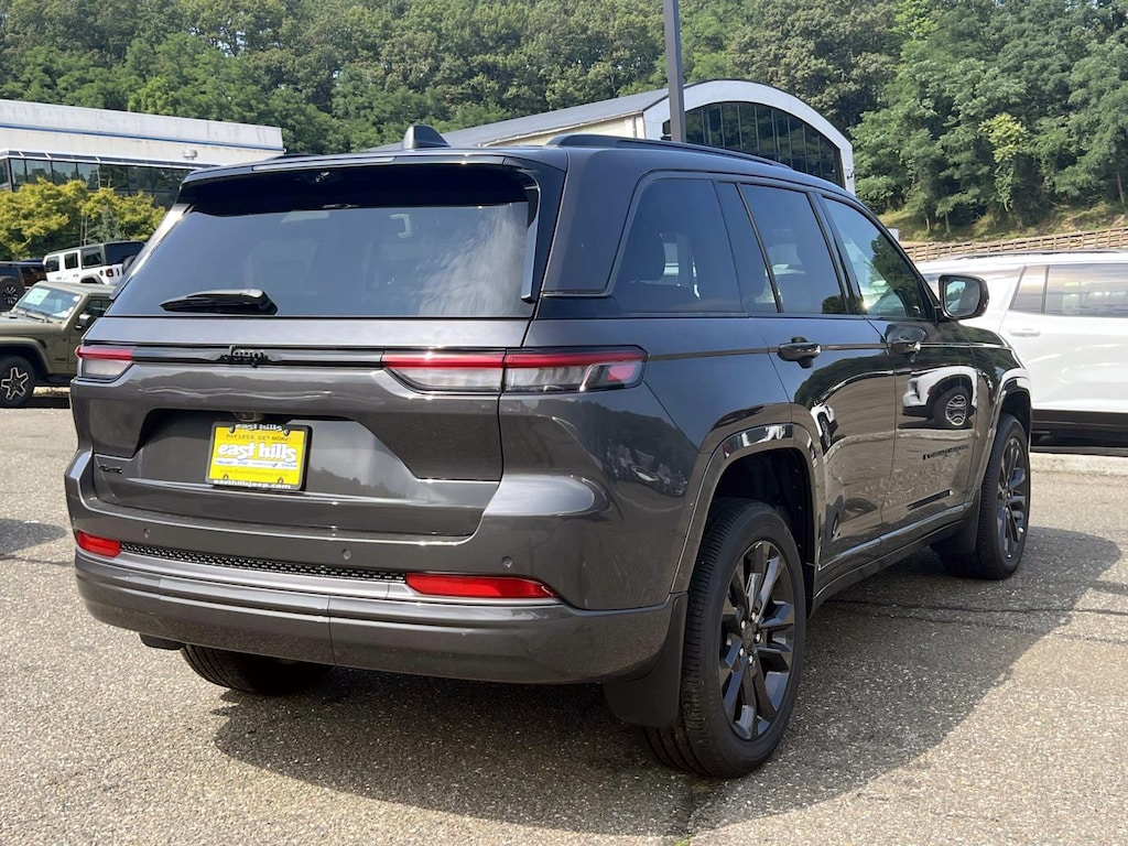 New 2026 Jeep Grand Cherokee Limited Reserve Sport Utility