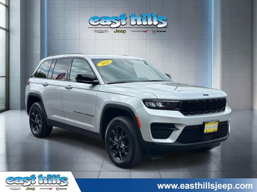 Used 2025 Jeep Grand Cherokee Altitude X SUV