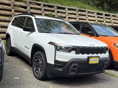 2026 Jeep Cherokee Laredo Sport Utility