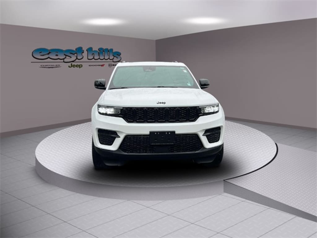 Certified 2023 Jeep Grand Cherokee Altitude SUV