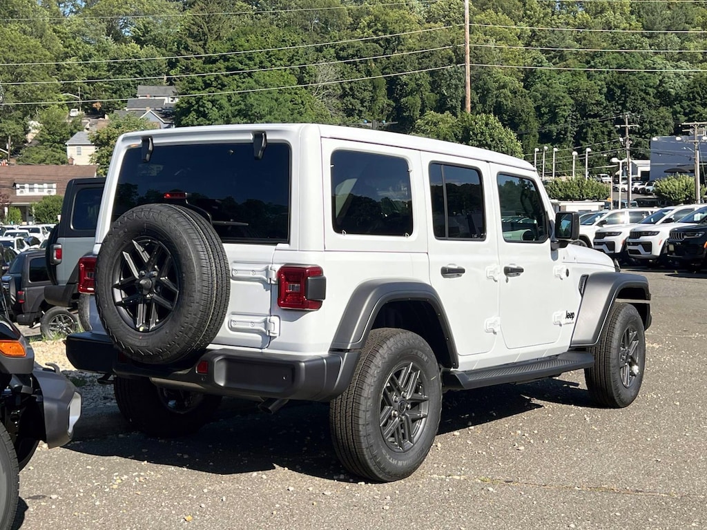 New 2026 Jeep Wrangler 4-DOOR SPORT S Sport Utility