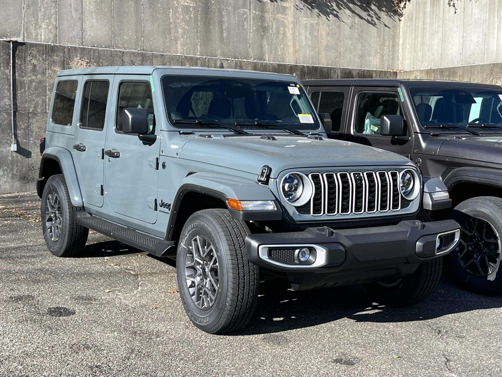 2026 Jeep Wrangler 4-Door Sahara's photo