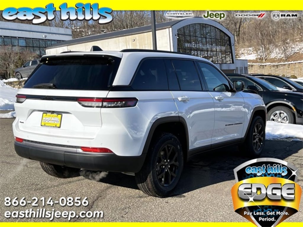 New 2026 Jeep Grand Cherokee Laredo Sport Utility