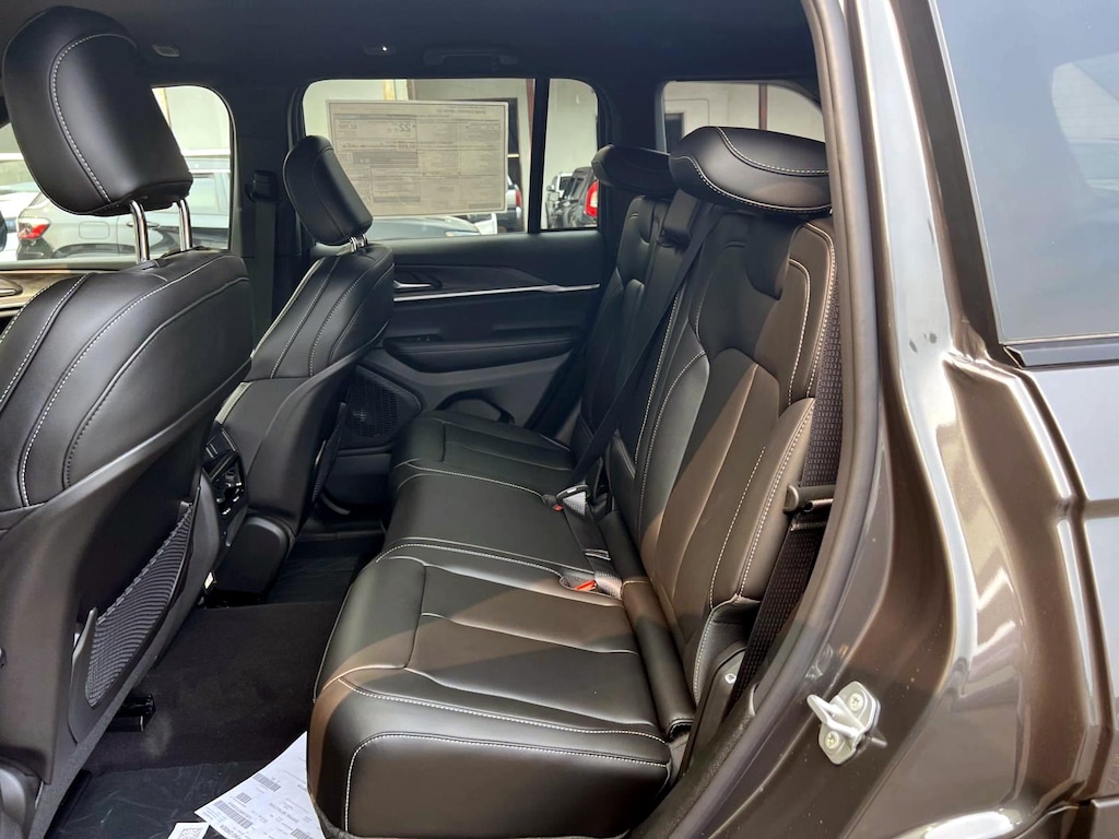 New 2026 Jeep Grand Cherokee Limited Sport Utility