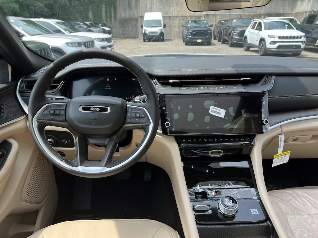 New 2026 Jeep Grand Cherokee Limited Sport Utility