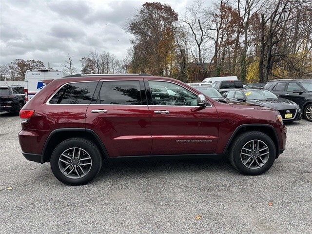 2019 Jeep Grand Cherokee Limited photo 2