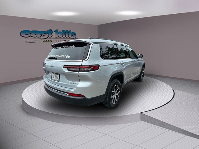 2024 Jeep Grand Cherokee Limited photo 2
