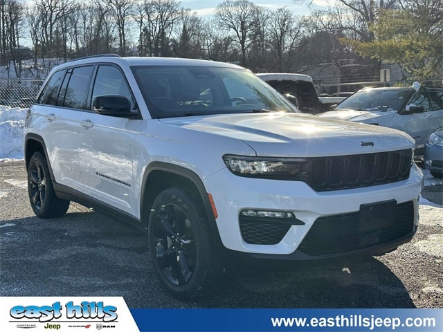 2023 Jeep Grand Cherokee Limited's photo
