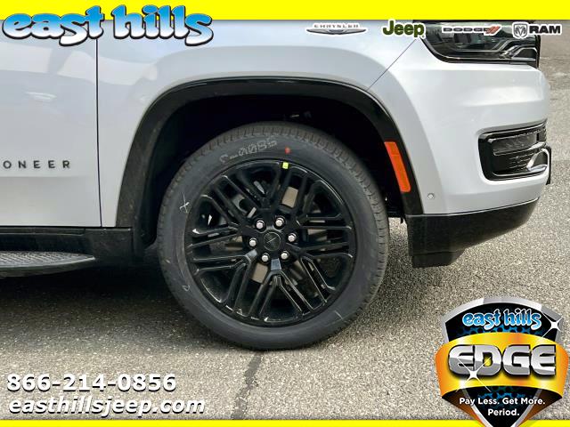 2025 Jeep Wagoneer Carbide photo 3