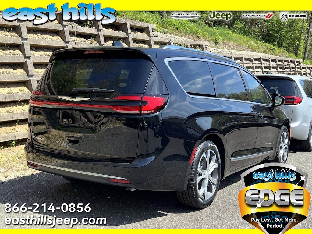 New 2026 Chrysler Pacifica Pinnacle Passenger Van
