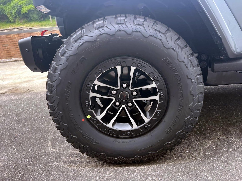 New 2026 Jeep Wrangler Rubicon X Sport Utility