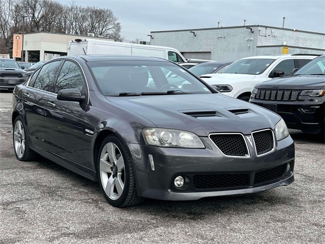 2009 Pontiac G8 GT's photo