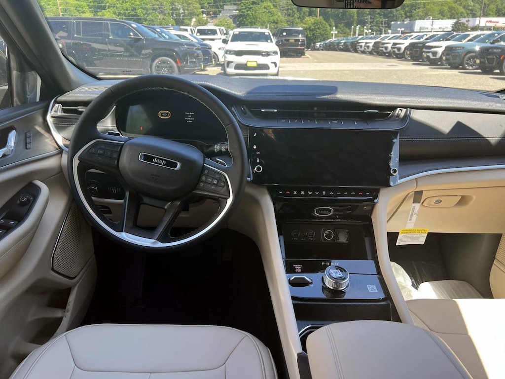 New 2026 Jeep Grand Cherokee Limited Sport Utility
