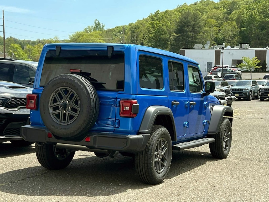 New 2026 Jeep Wrangler Sport S Sport Utility