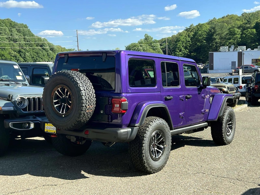 New 2026 Jeep Wrangler Rubicon X Sport Utility