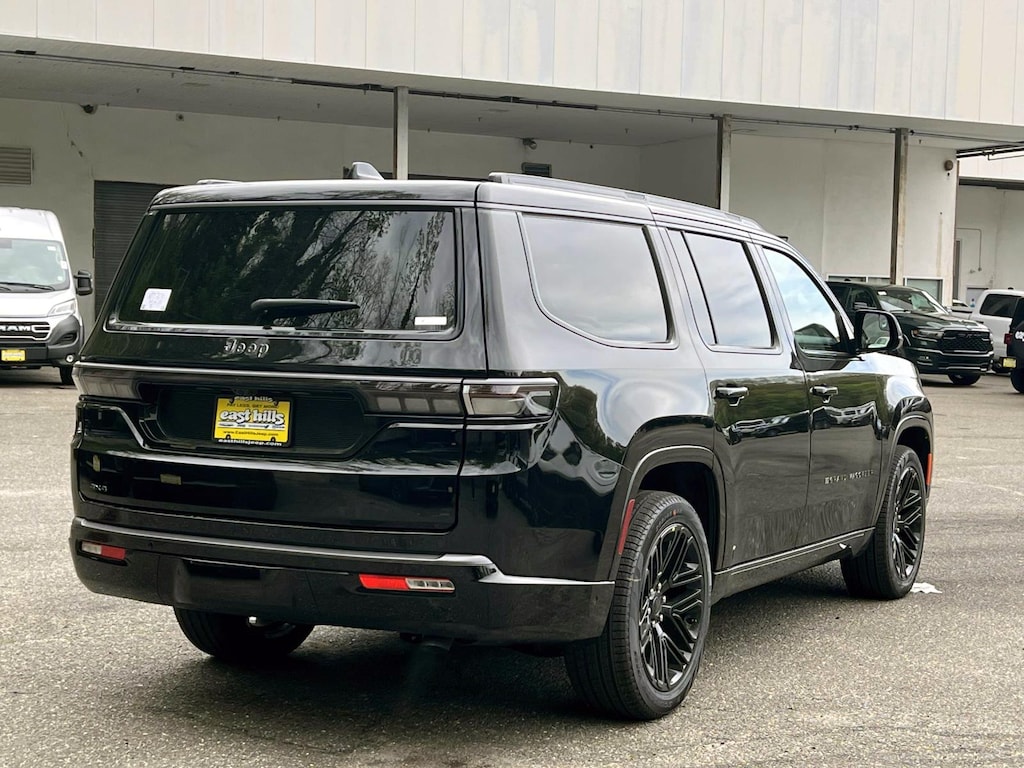 New 2026 Jeep Grand Wagoneer Limited Reserve Sport Utility