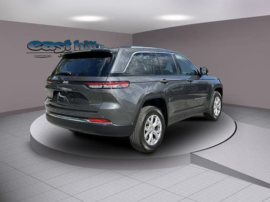 Used 2022 Jeep Grand Cherokee Limited SUV