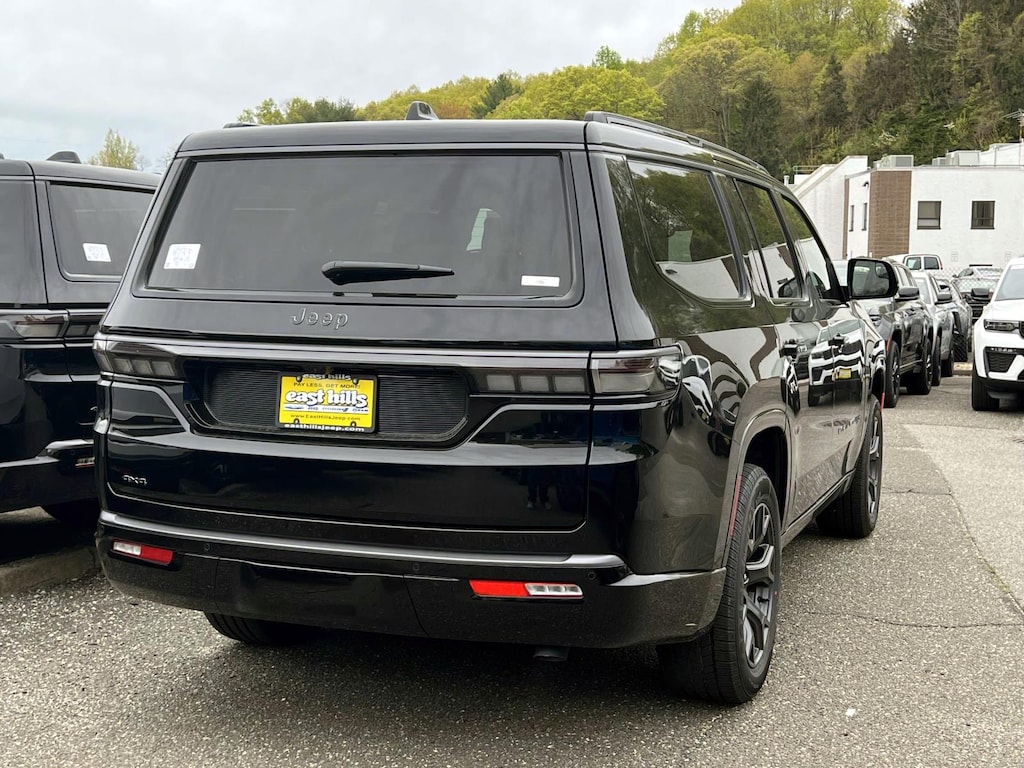 New 2026 Jeep Grand Wagoneer Limited Altitude Sport Utility