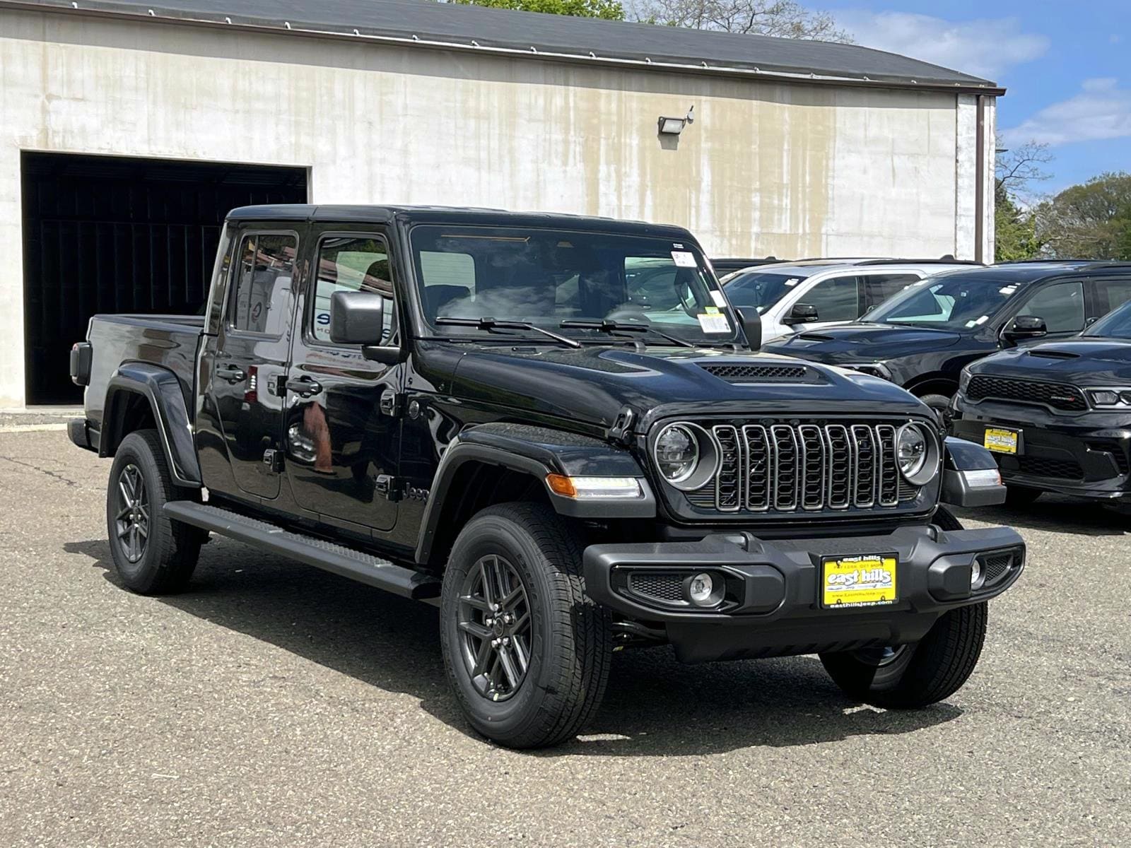2026 Jeep Gladiator Sport S Auto's photo