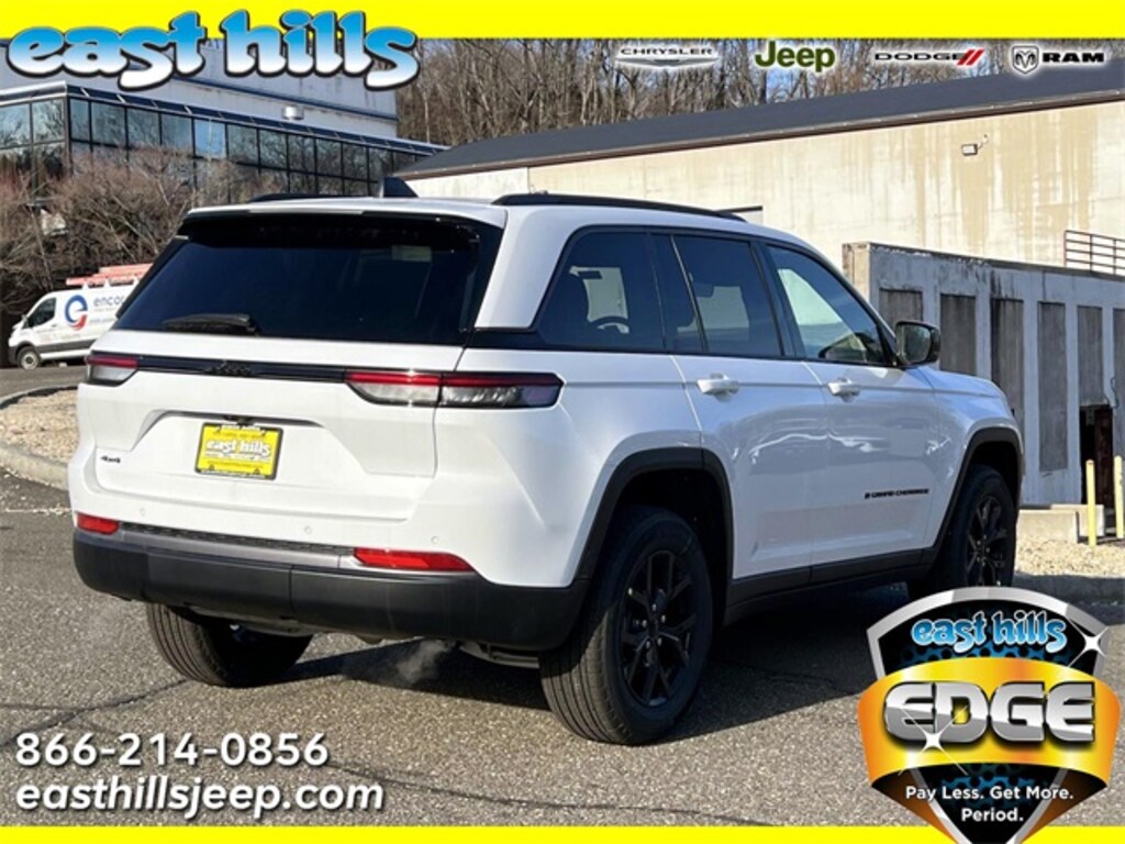 New 2026 Jeep Grand Cherokee Laredo Sport Utility