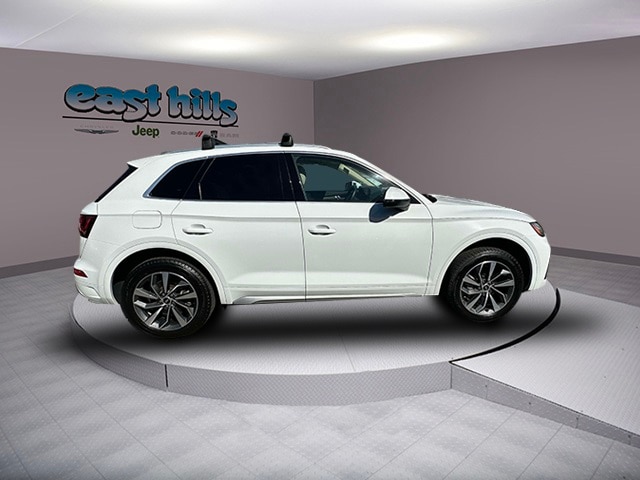 Used 2021 Audi Q5 Premium with VIN WA1AAAFY2M2078739 for sale in Greenvale, NY