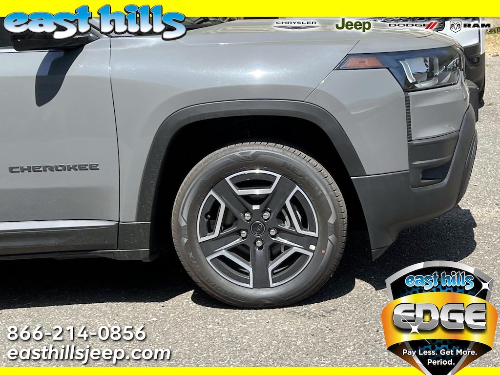 New 2026 Jeep Cherokee Laredo Sport Utility