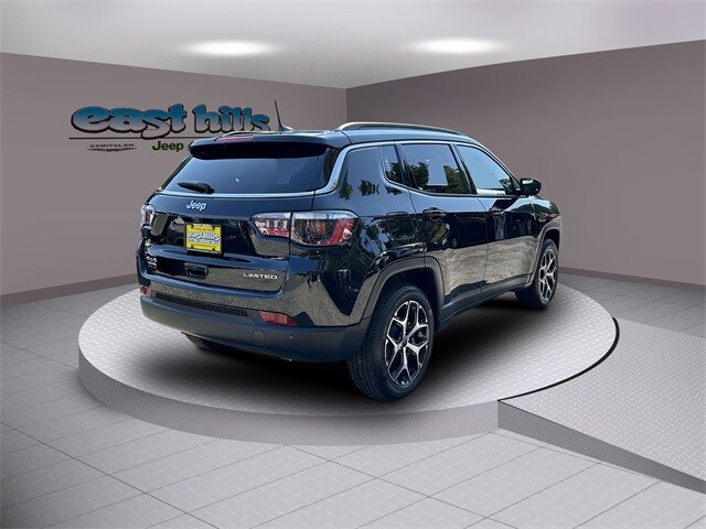 2025 Jeep Compass Limited photo 3