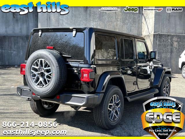2025 Jeep Wrangler Sahara photo 2