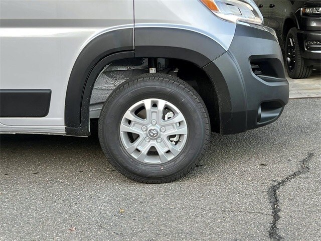 2026 Ram ProMaster 1500 SLT Cargo Van photo 2