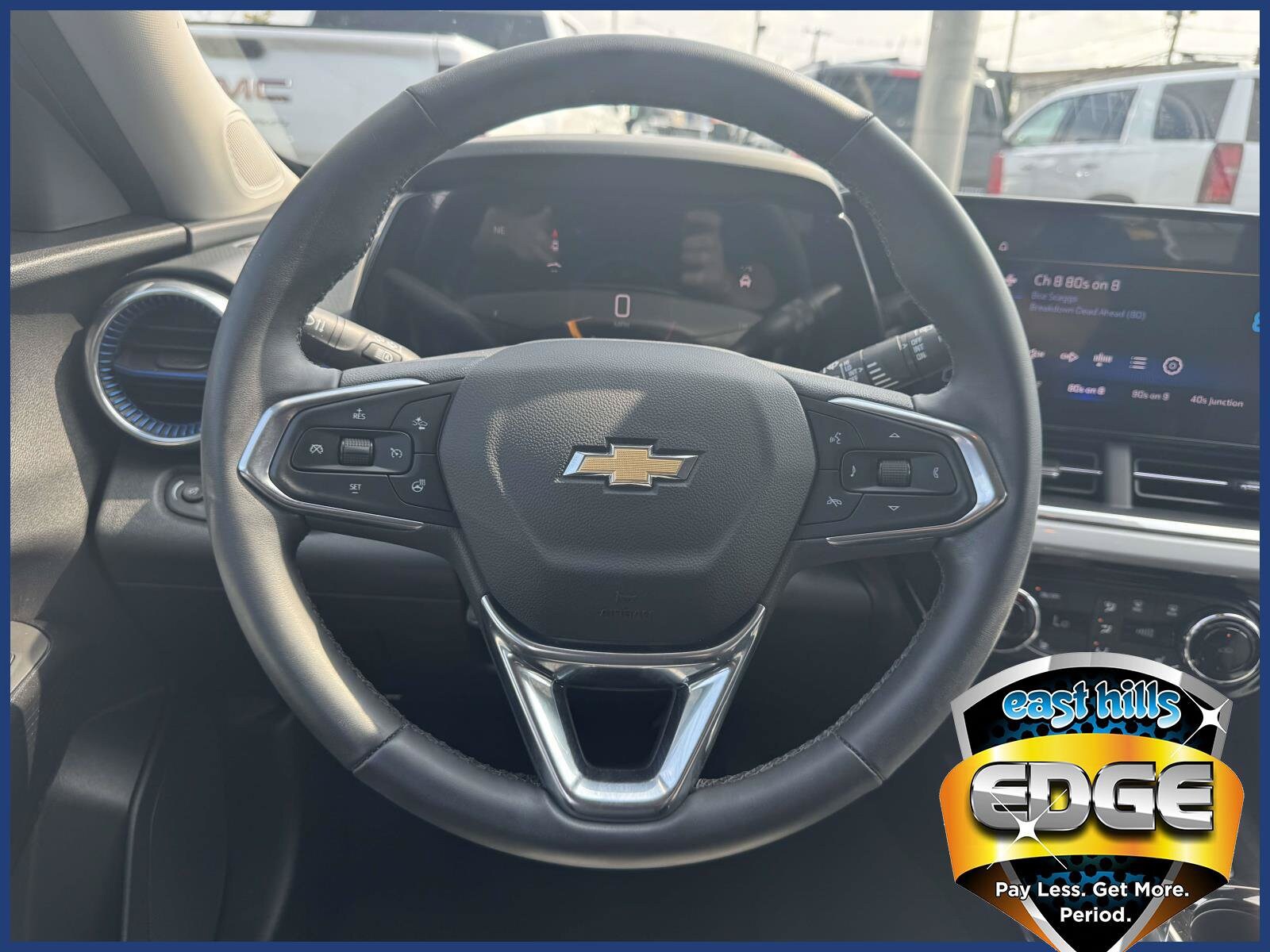 2024 Chevrolet Trax LT - Photo 13