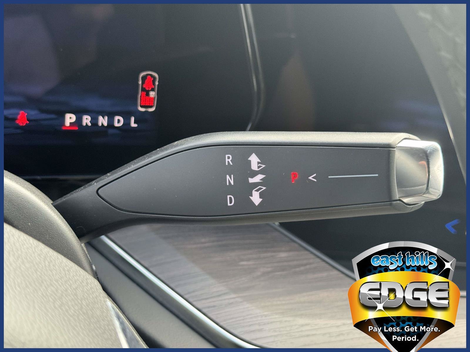 2025 Chevrolet Suburban LT - Photo 23