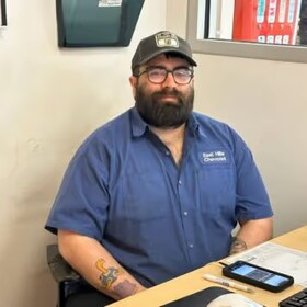 Staff member Chris Iliou from ID_c8cef0
